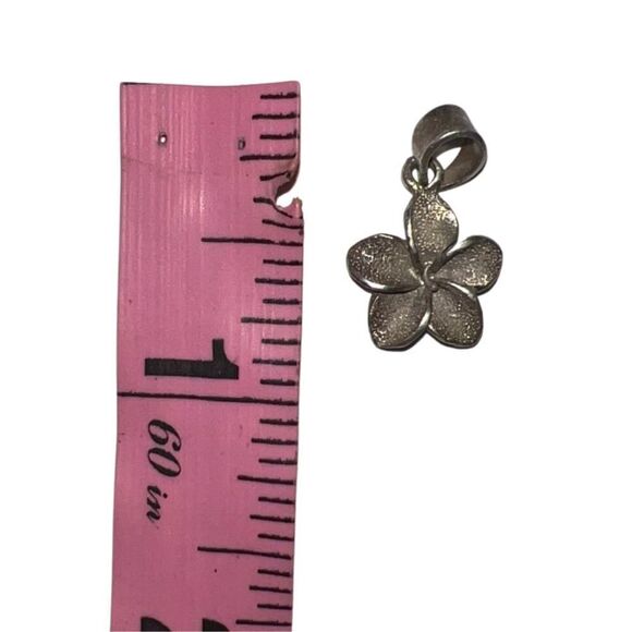 Vintage Stamped Sterling Silver Flower Pendent Charm - Picture 4 of 4